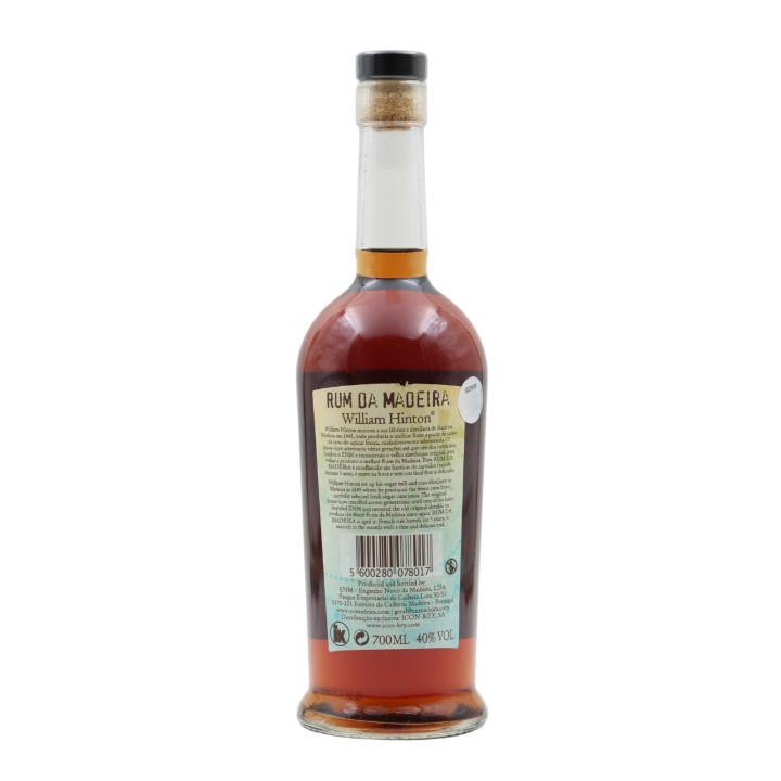 William Hinton 3 anos Rum
