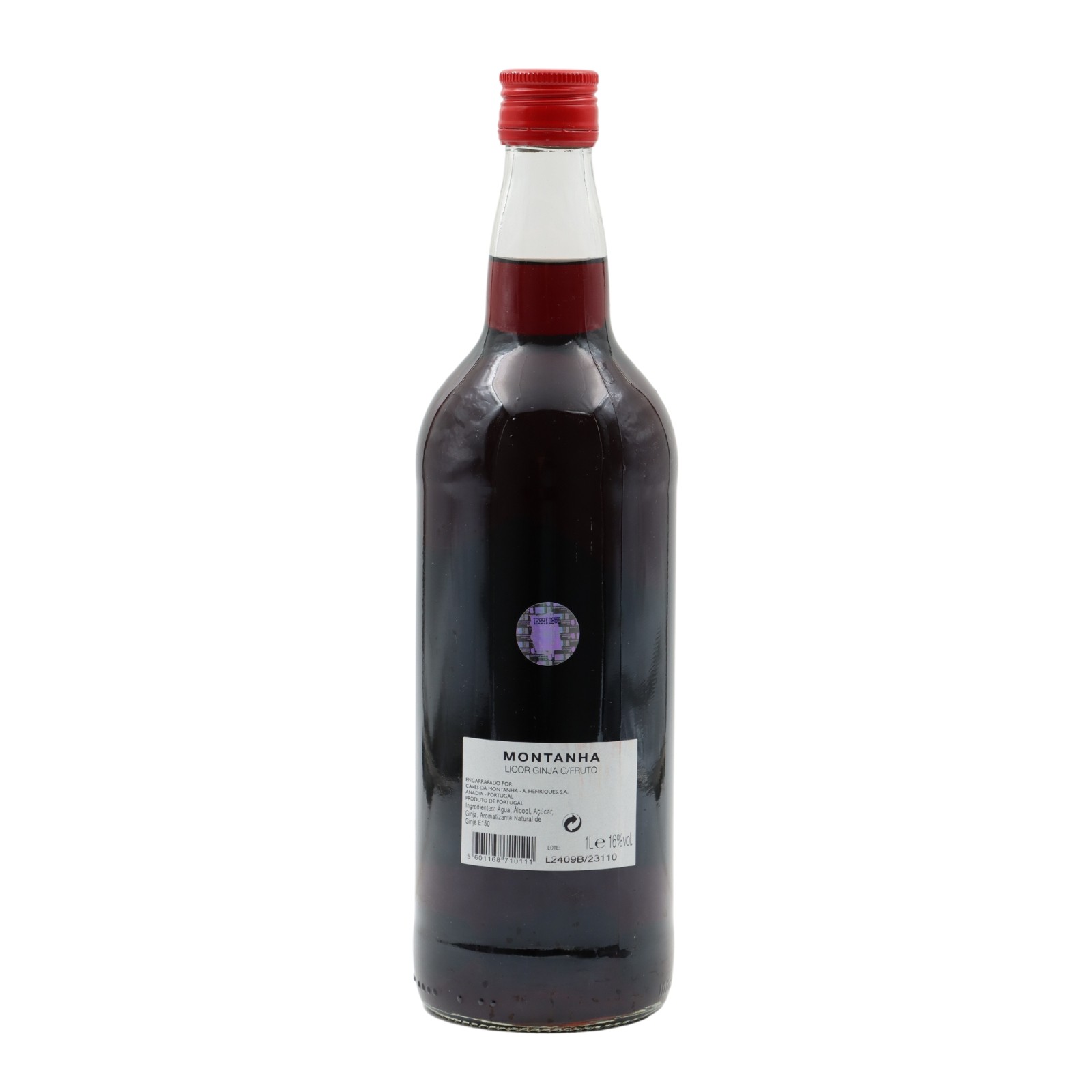 Caves Montanha Ginja with fruit