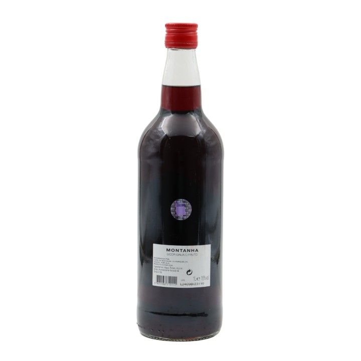 Caves Montanha Ginja with fruit