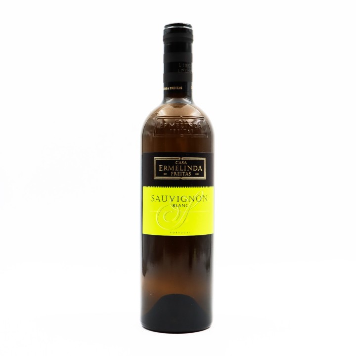 Dona Ermelinda Sauvignon Blanc Branco 2023